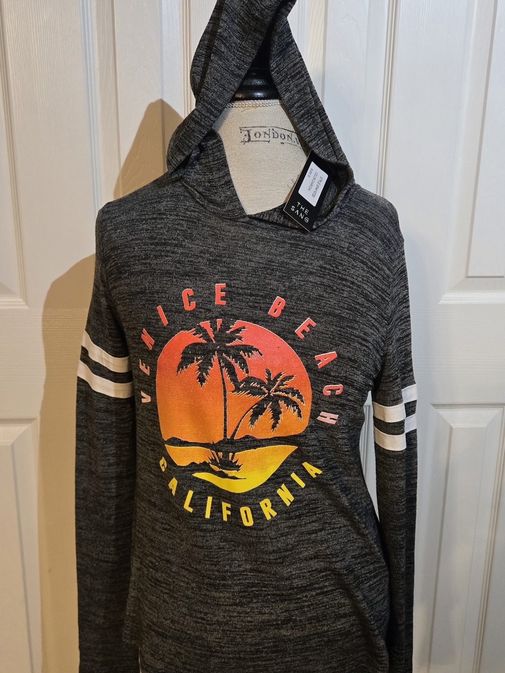 The Sang Beach Graphic Hoodie Sweater - Dark Gray with Sunset Print
